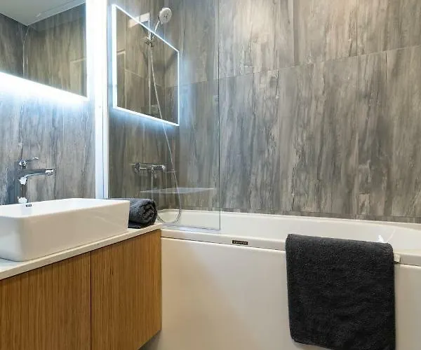 Lootsi Penthouse Daire Tallinn