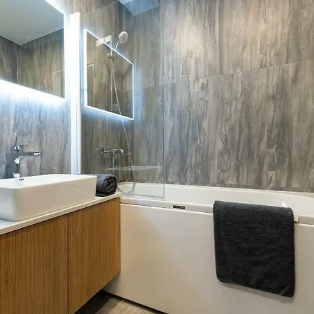 Lootsi Penthouse Apartment Tallinn