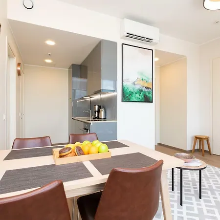 Lootsi Penthouse Apartment *