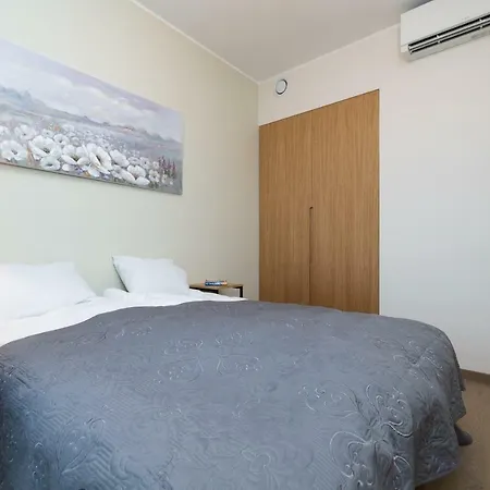 Lootsi Penthouse Apartment *